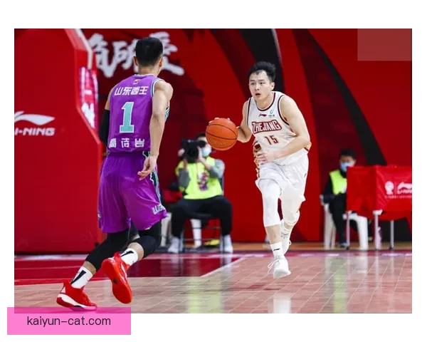 Son运用突破技巧巧妙撕破防线，表现惊艳助攻球队取胜