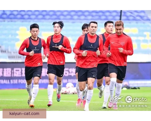 中超焦点新闻：联赛竞争激烈，各队表现持续提升值得关注